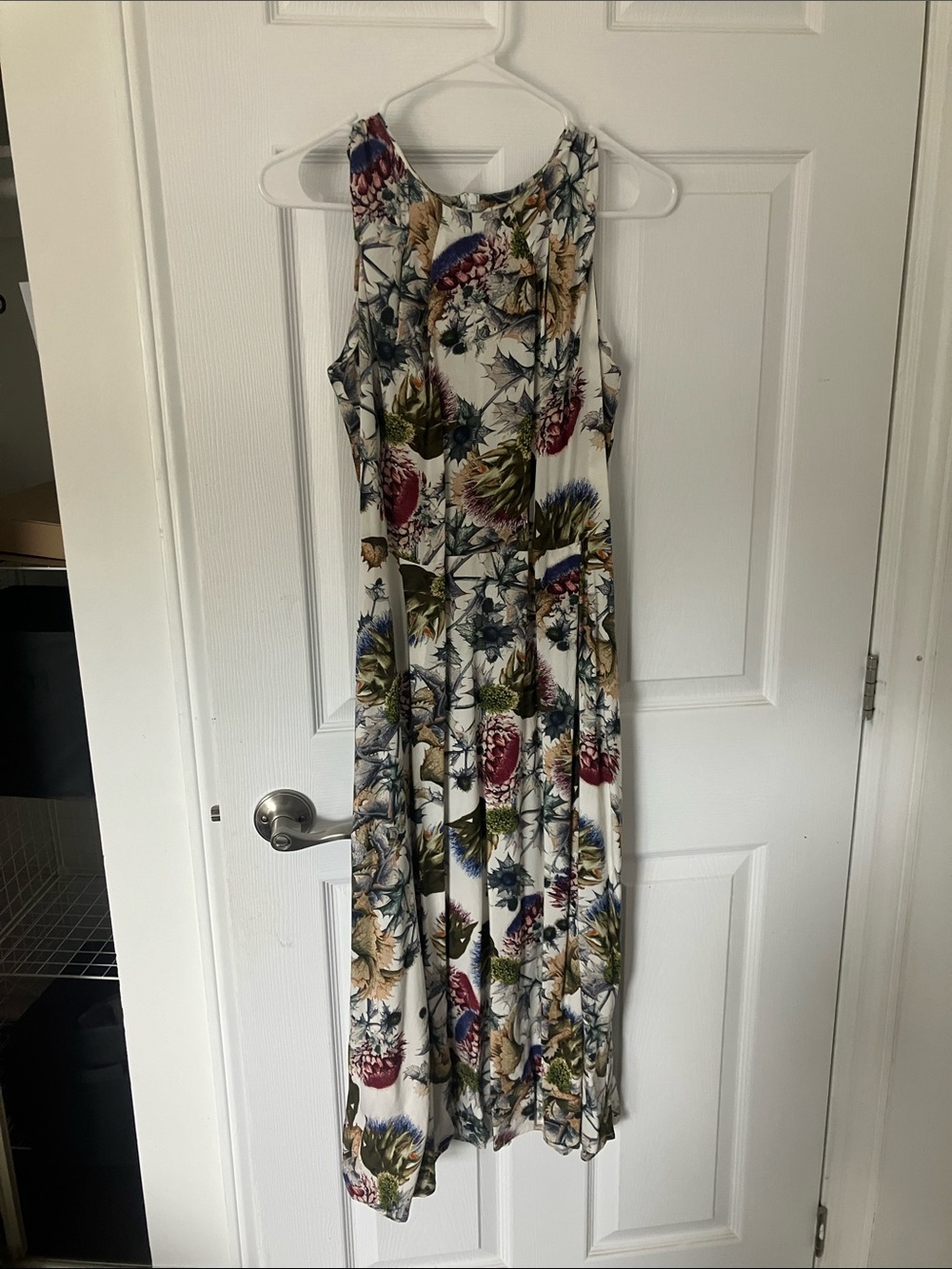 Floral Sleeveless Cream Maxi Dress — Lightweight Summer Style